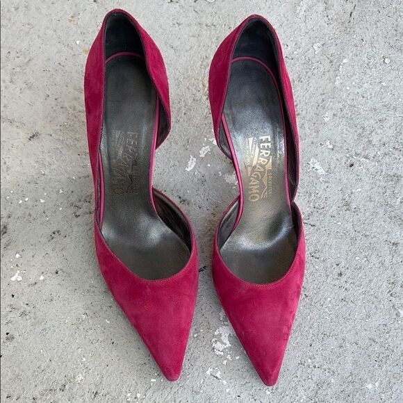 Salvatore Ferragamo Women's Pink Suede Heels - Picture 1 of 9
